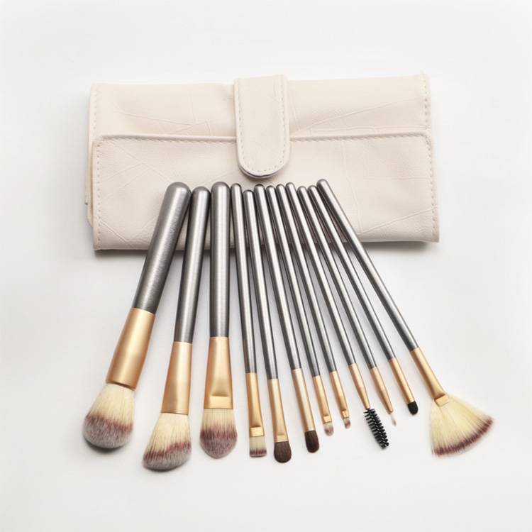 Ready to Ship Factory Wholesale Hot Sale Muti-purpose Cosmetic Brush for Face Makeup Ready to Ship